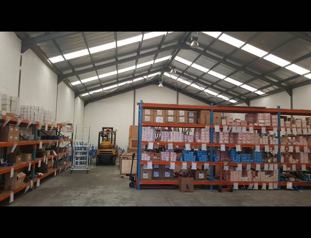 565M² WAREHOUSE RENTED IN KILLARNEY GARDENS